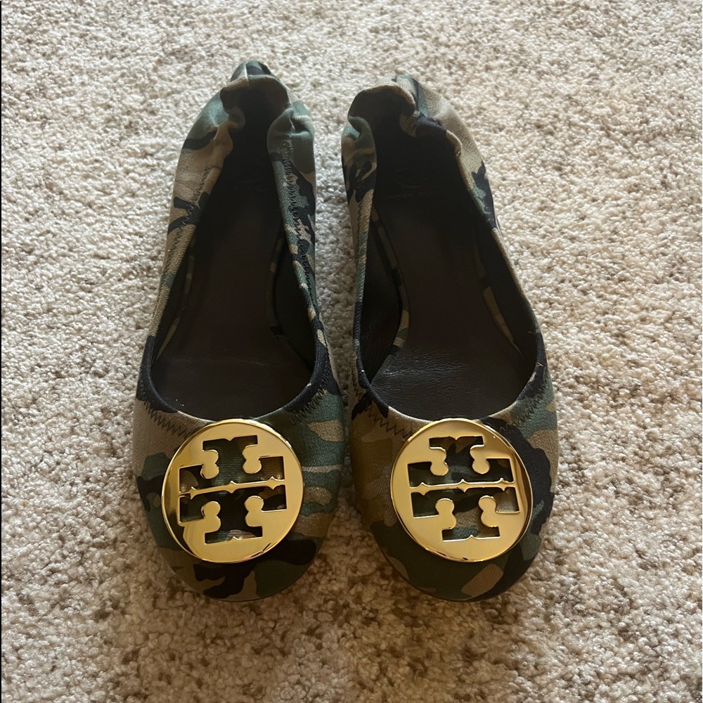 Authentic RARE Tory Burch camo flats NEVER WORN